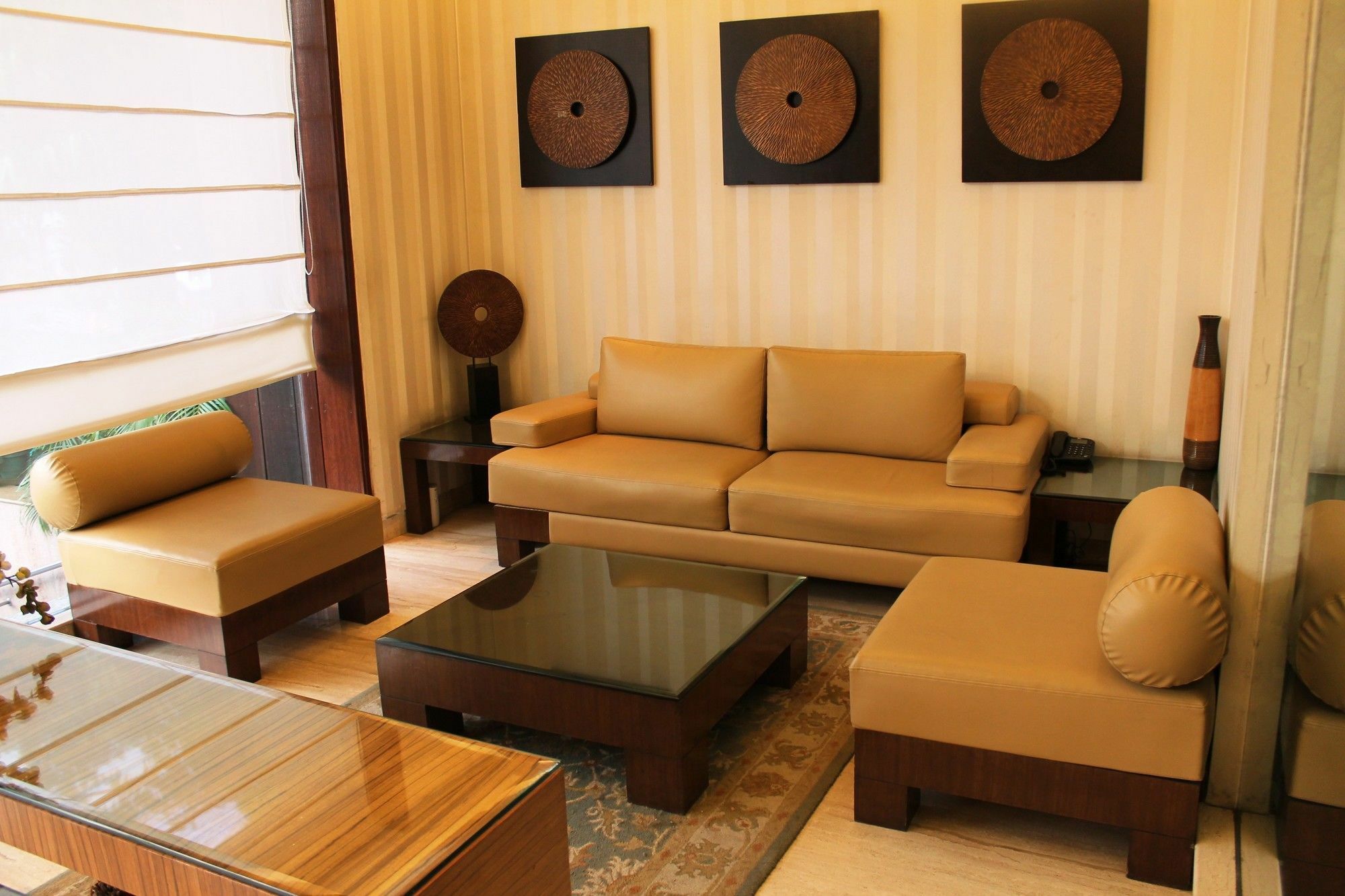 Indus Biznotel Neu-Delhi Exterior foto
